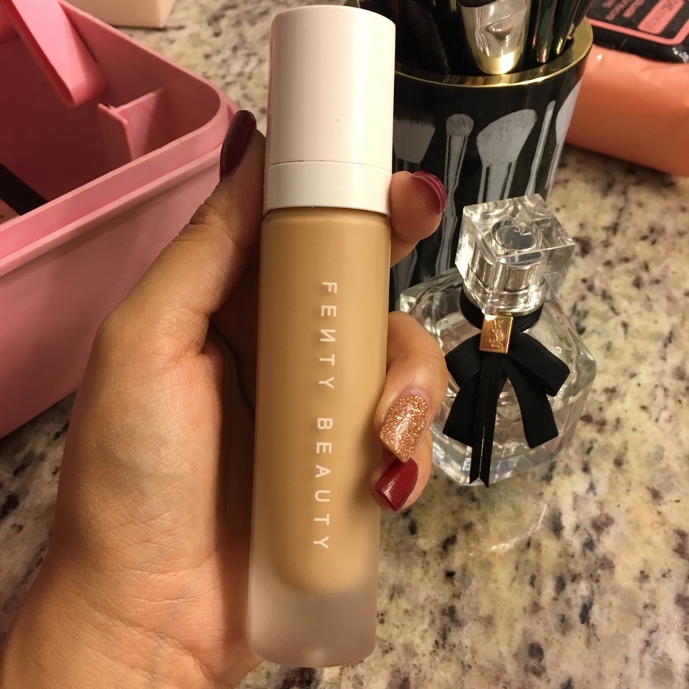 Rihanna Fenty Beauty Soft Matte 260